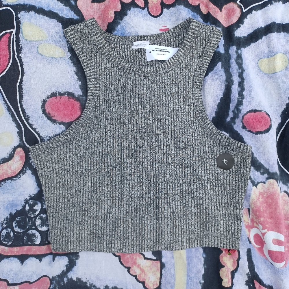 High neck charcoal crop top